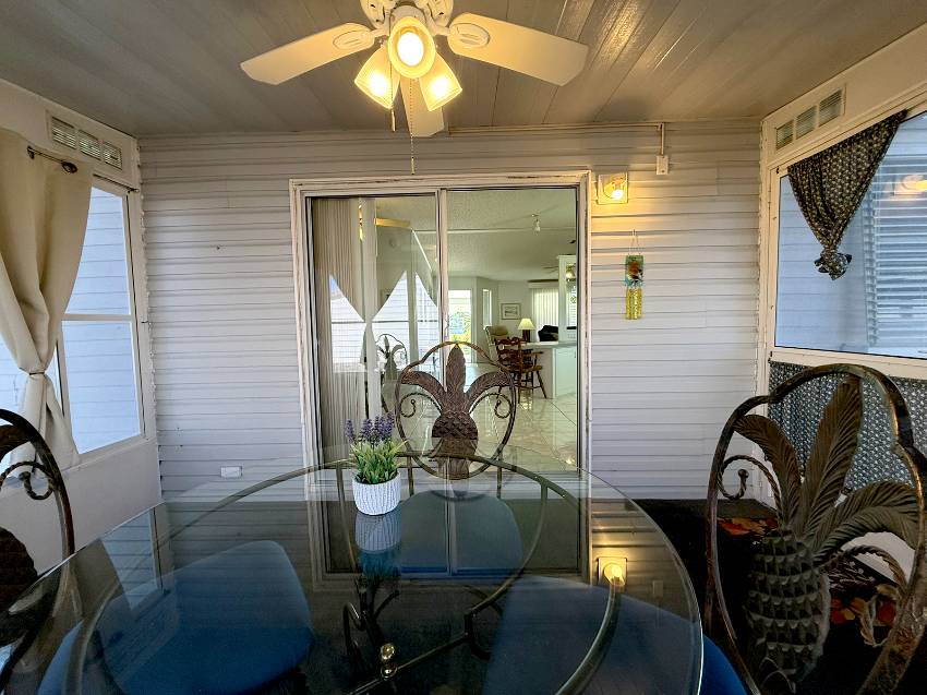 8204 Lemonwood Dr a Ellenton, FL Mobile or Manufactured Home for Sale